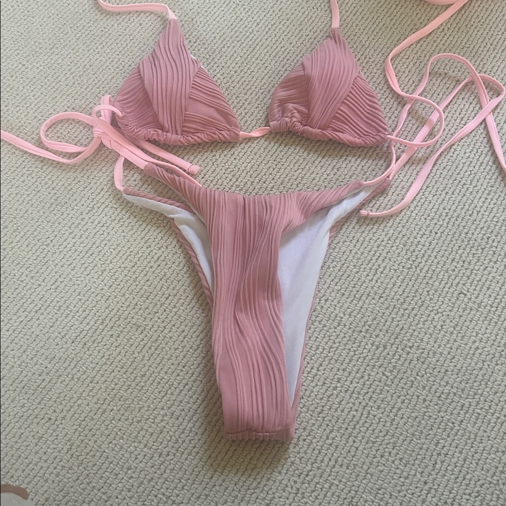 Elegant Pink Bikini Set